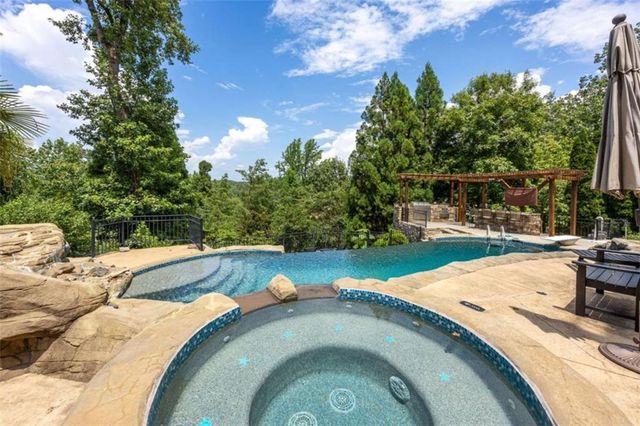 385 Pirkle Leake Road, Dawsonville, GA 30534