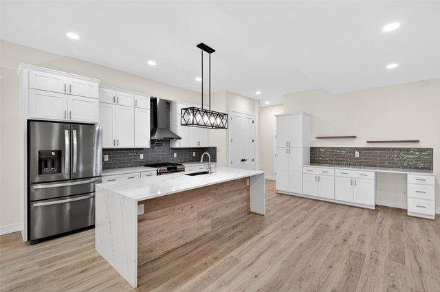 4128 Pluto Street, Dallas, TX 75212