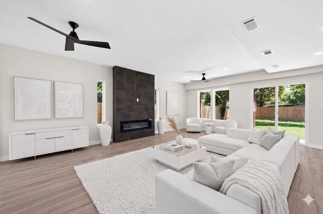 4128 Pluto Street, Dallas, TX 75212
