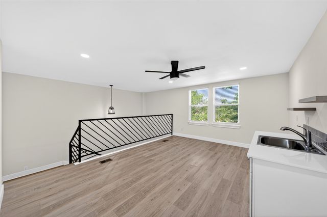 4128 Pluto Street, Dallas, TX 75212