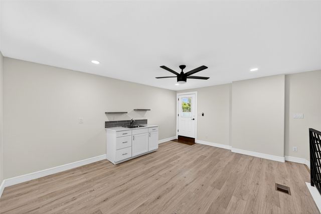 4128 Pluto Street, Dallas, TX 75212