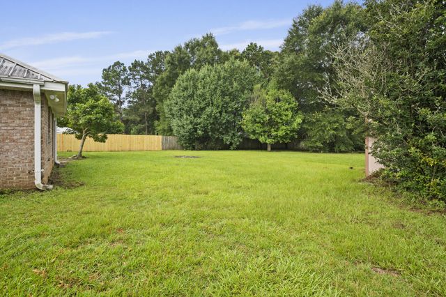 54 Nicolaus Dr., Hattiesburg, MS 39402