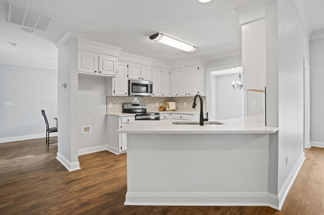 54 Nicolaus Dr., Hattiesburg, MS 39402