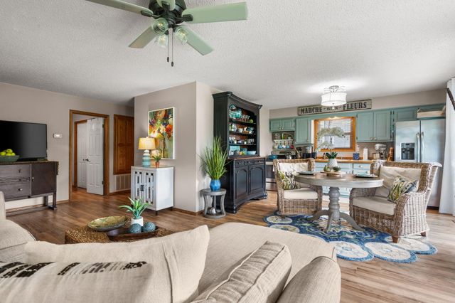 28914 Farm Road 1260, Golden, MO 65658