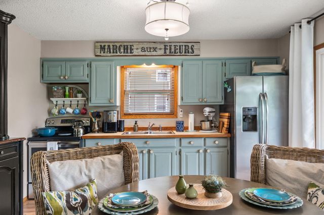 28914 Farm Road 1260, Golden, MO 65658