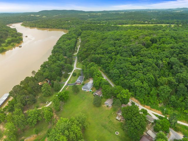 28914 Farm Road 1260, Golden, MO 65658