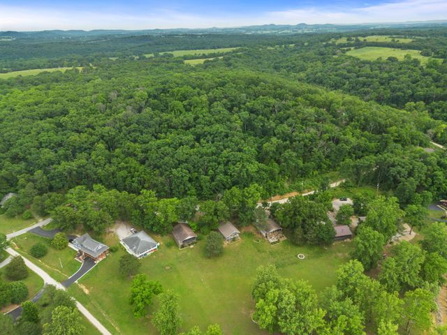 28914 Farm Road 1260, Golden, MO 65658