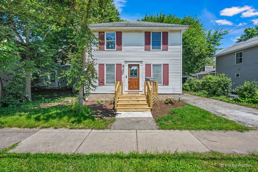 737 Blaine Street, Batavia, IL 60510
