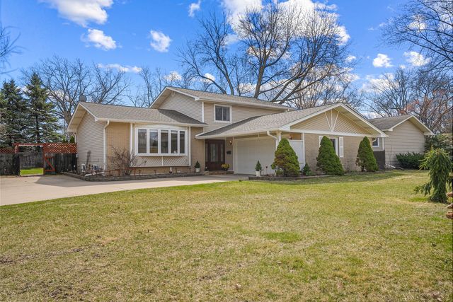 4301 Euclid Avenue, Rolling Meadows, IL 60008