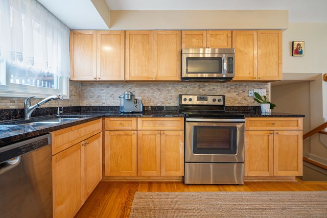 4301 Euclid Avenue, Rolling Meadows, IL 60008