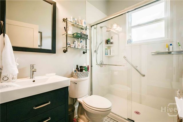 309 E 34th Street, Savannah, GA 31401