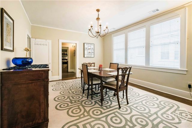 309 E 34th Street, Savannah, GA 31401