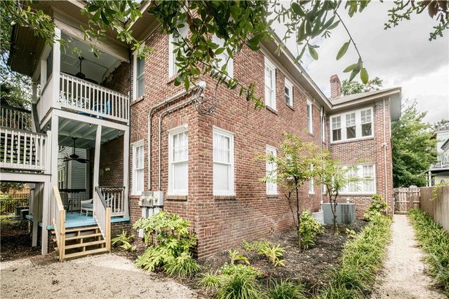 309 E 34th Street, Savannah, GA 31401