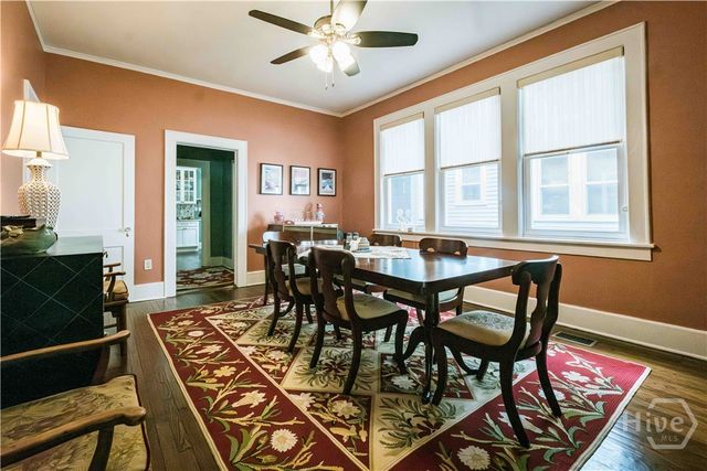 309 E 34th Street, Savannah, GA 31401