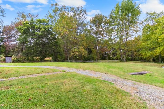 1926 Oak Plains Rd, Ashland City, TN 37015