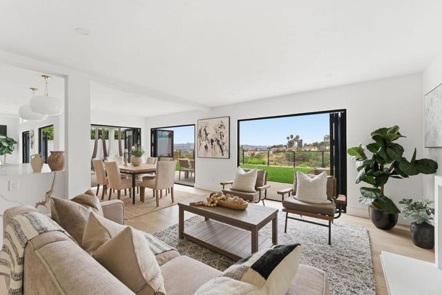 2161 Calle Buena Ventura, Oceanside, CA 92056
