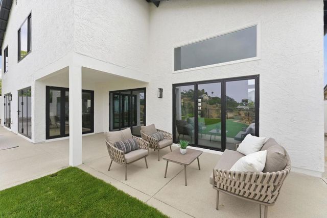 2161 Calle Buena Ventura, Oceanside, CA 92056