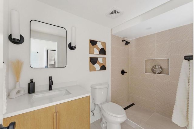2161 Calle Buena Ventura, Oceanside, CA 92056