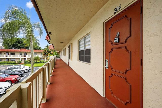 5 Abbey Lane 204, Delray Beach, FL 33446