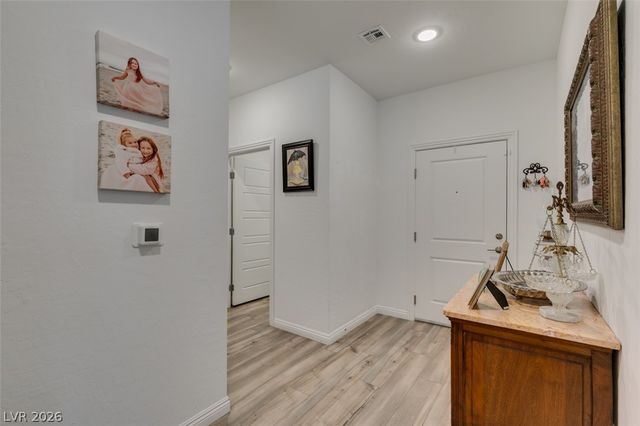 2555 Hampton Road 4104, Henderson, NV 89052