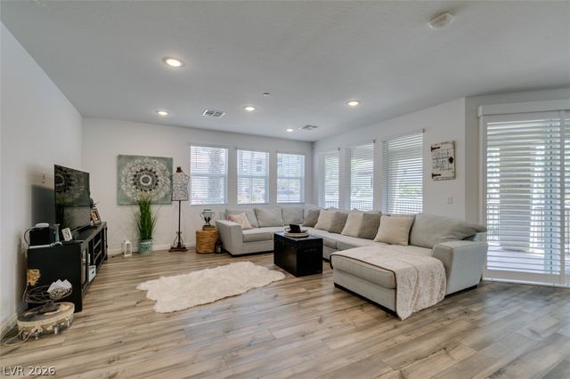2555 Hampton Road 4104, Henderson, NV 89052