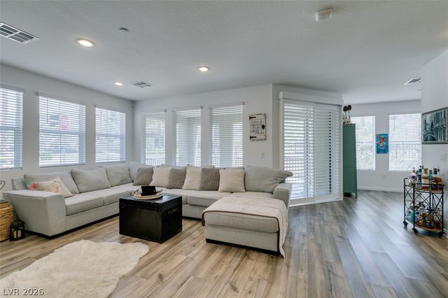 2555 Hampton Road 4104, Henderson, NV 89052