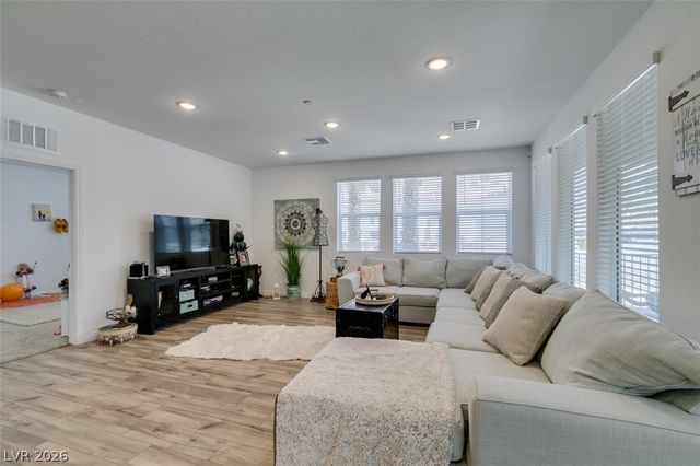 2555 Hampton Road 4104, Henderson, NV 89052