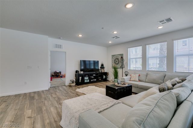 2555 Hampton Road 4104, Henderson, NV 89052