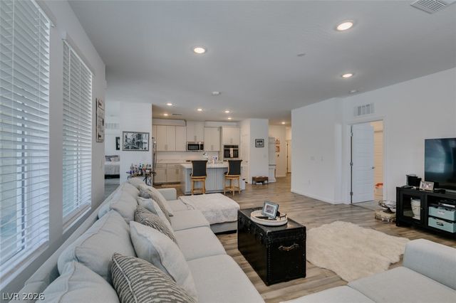 2555 Hampton Road 4104, Henderson, NV 89052
