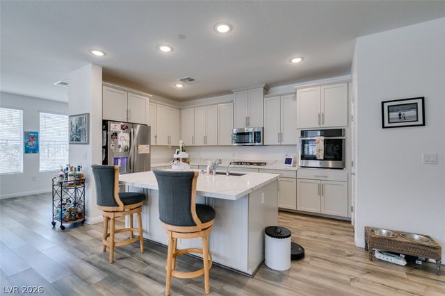 2555 Hampton Road 4104, Henderson, NV 89052