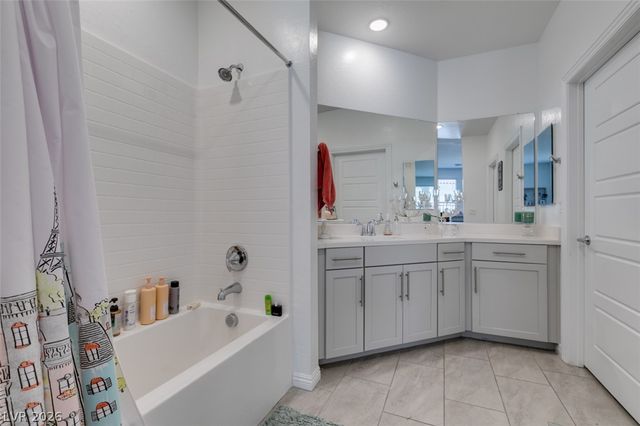 2555 Hampton Road 4104, Henderson, NV 89052