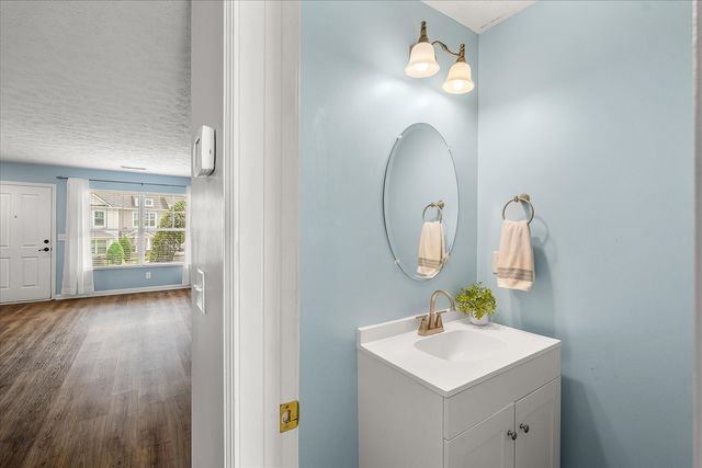 304 Shadow Glen Dr, Nashville, TN 37211