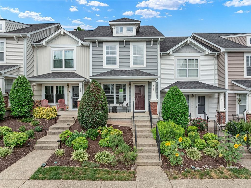 304 Shadow Glen Dr, Nashville, TN 37211