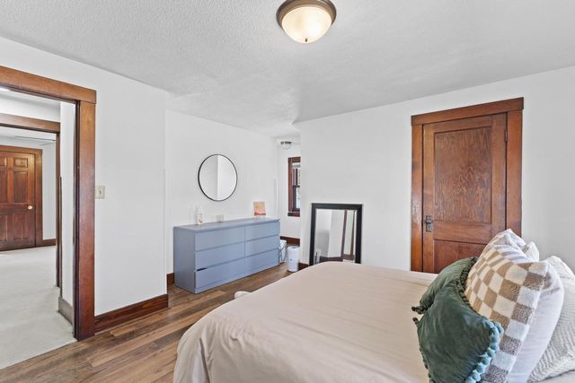 1009 Wisconsin STREET, Watertown, WI 53094