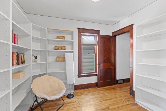 1009 Wisconsin STREET, Watertown, WI 53094