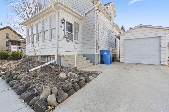 1009 Wisconsin STREET, Watertown, WI 53094