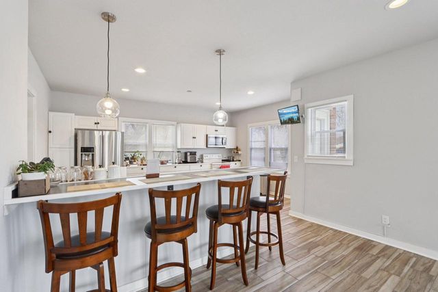 8051 N Granville ROAD, Milwaukee, WI 53224