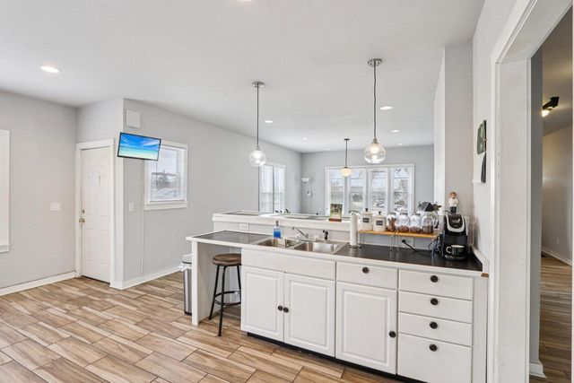 8051 N Granville ROAD, Milwaukee, WI 53224