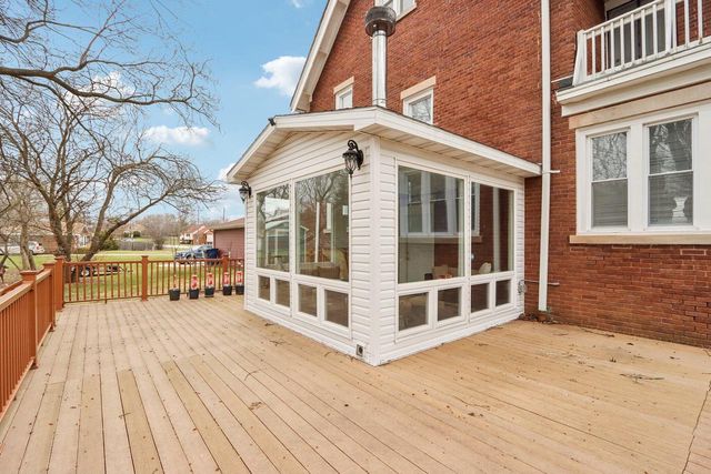 8051 N Granville ROAD, Milwaukee, WI 53224