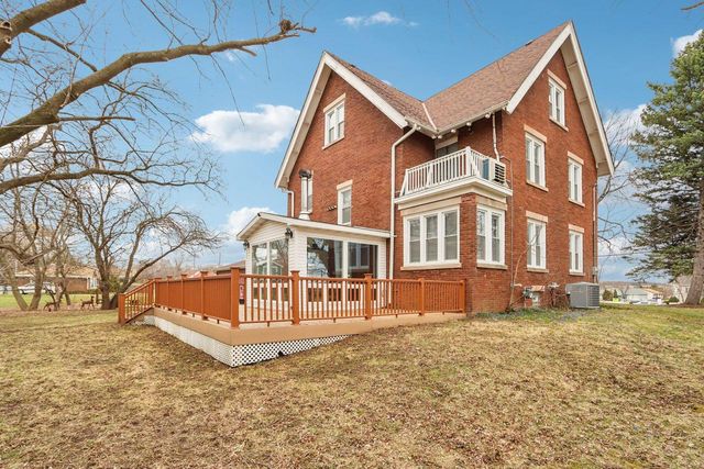 8051 N Granville ROAD, Milwaukee, WI 53224