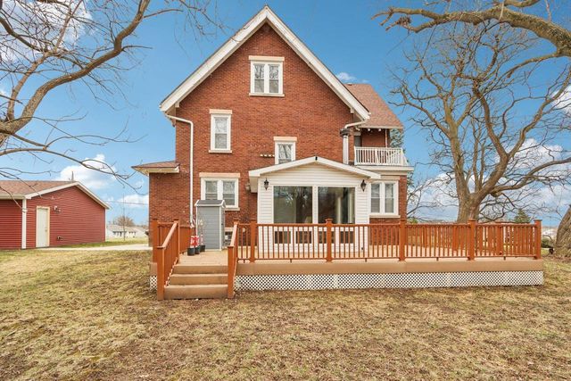 8051 N Granville ROAD, Milwaukee, WI 53224