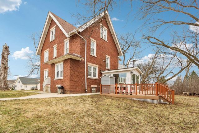 8051 N Granville ROAD, Milwaukee, WI 53224