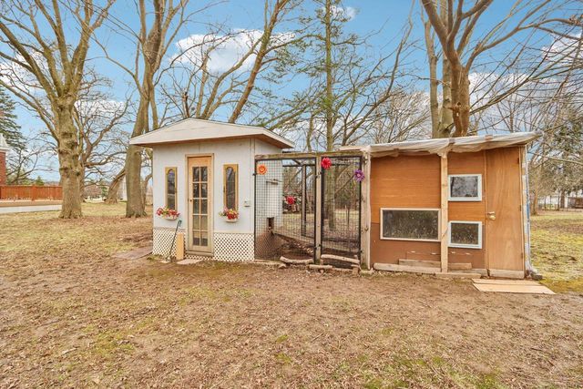 8051 N Granville ROAD, Milwaukee, WI 53224