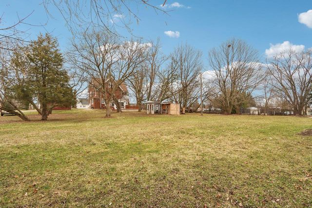 8051 N Granville ROAD, Milwaukee, WI 53224