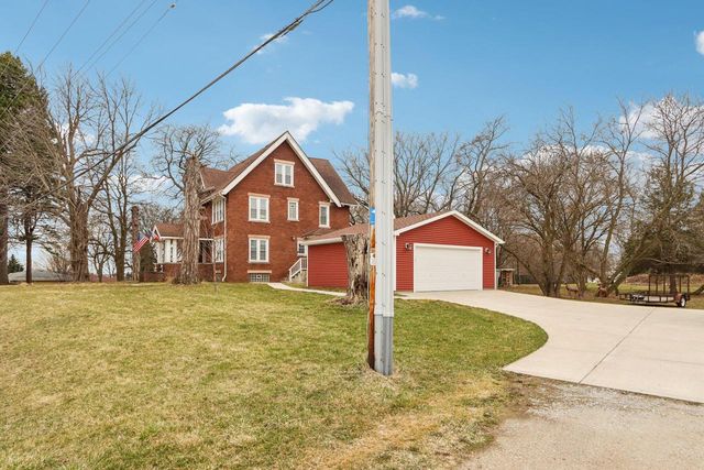 8051 N Granville ROAD, Milwaukee, WI 53224