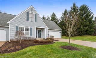 9026 Twin Hills Pky 12F, Twinsburg, OH 44087