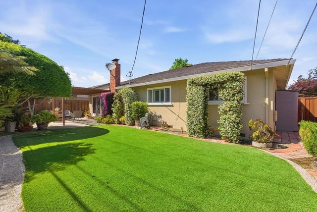 1126 W Knickerbocker Drive, Sunnyvale, CA 94087