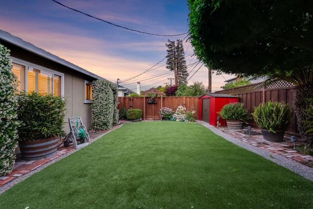 1126 W Knickerbocker Drive, Sunnyvale, CA 94087