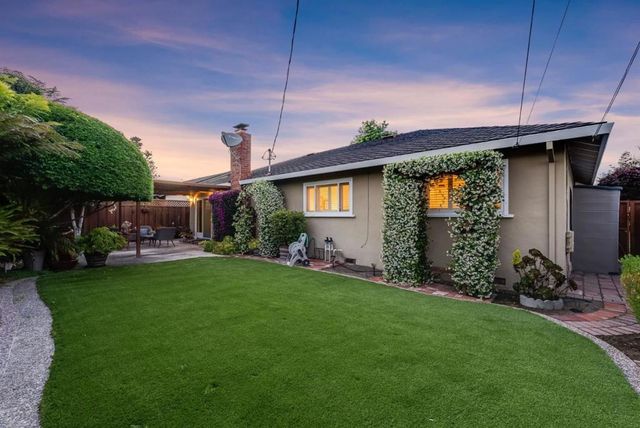 1126 W Knickerbocker Drive, Sunnyvale, CA 94087