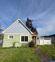 445 Wilson St S, Salem, OR 97302